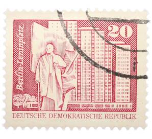 Почтовая марка 20 пфеннигов 1973 года Восточная Германия (ГДР) «Площадь Ленина в Берлине» — Фото №1