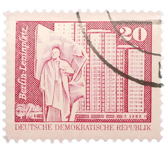 Почтовая марка 20 пфеннигов 1973 года Восточная Германия (ГДР) «Площадь Ленина в Берлине» (Артикул: T11-37420) — Фото №1