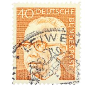 Почтовая марка 40 пфеннигов 1971 года Западная Германия (ФРГ) «Президент Густав Хайнеман» — Фото №1