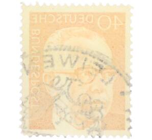 Почтовая марка 40 пфеннигов 1971 года Западная Германия (ФРГ) «Президент Густав Хайнеман» — Фото №2