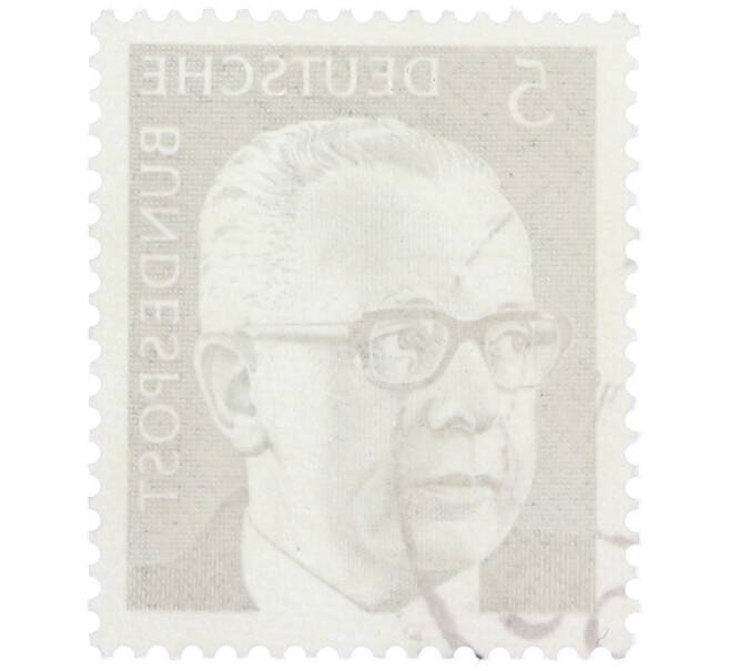 Почтовая марка 5 пфеннигов 1970 года Западная Германия (ФРГ) «Президент Густав Хайнеман» (Артикул: T11-37633) — Фото №2