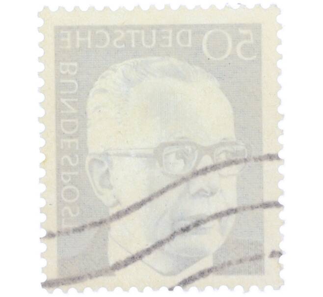 Почтовая марка 50 пфеннигов 1971 года Западная Германия (ФРГ) «Президент Густав Хайнеман» (Артикул: T11-37656) — Фото №2