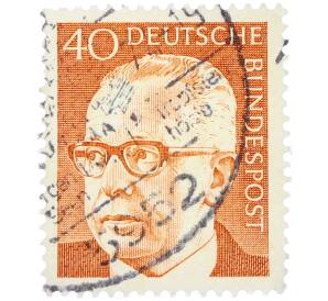 Почтовая марка 40 пфеннигов 1971 года Западная Германия (ФРГ) «Президент Густав Хайнеман» — Фото №1