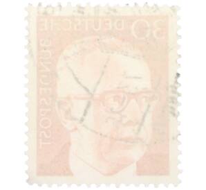 Почтовая марка 30 пфеннигов 1971 года Западная Германия (ФРГ) «Президент Густав Хайнеман» — Фото №2