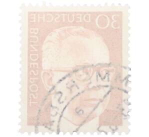 Почтовая марка 30 пфеннигов 1971 года Западная Германия (ФРГ) «Президент Густав Хайнеман» — Фото №2