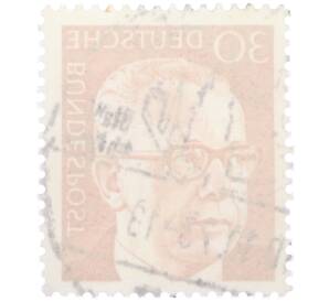 Почтовая марка 30 пфеннигов 1971 года Западная Германия (ФРГ) «Президент Густав Хайнеман» — Фото №2