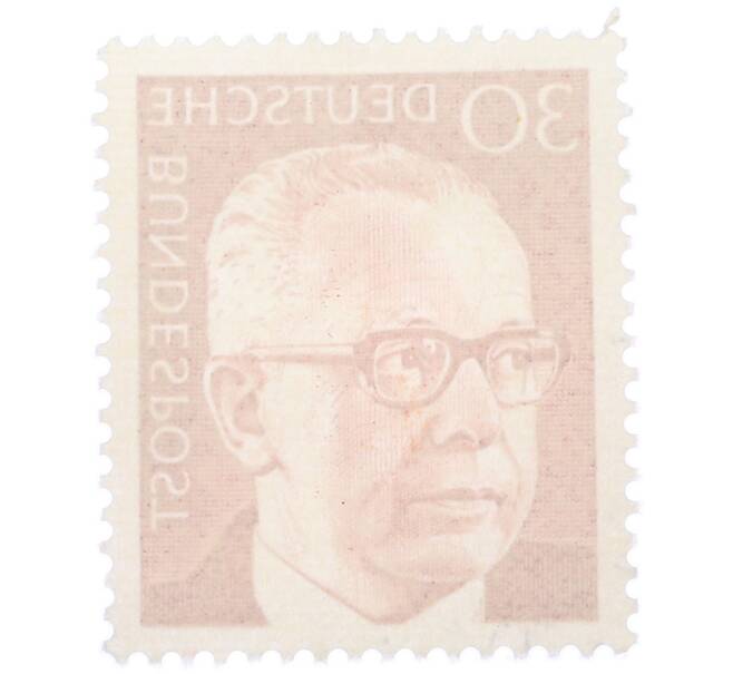 Почтовая марка 30 пфеннигов 1971 года Западная Германия (ФРГ) «Президент Густав Хайнеман» (Артикул: T11-37946) — Фото №2