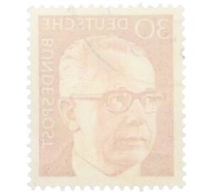 Почтовая марка 30 пфеннигов 1971 года Западная Германия (ФРГ) «Президент Густав Хайнеман» — Фото №2