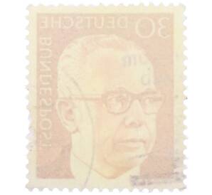 Почтовая марка 30 пфеннигов 1971 года Западная Германия (ФРГ) «Президент Густав Хайнеман»