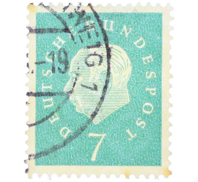 Почтовая марка 7 пфеннигов 1959 года Западная Германия (ФРГ) «Теодор Хойс» (Артикул: T11-38280) — Фото №1