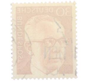 Почтовая марка 30 пфеннигов 1971 года Западная Германия (ФРГ) «Президент Густав Хайнеман» — Фото №2