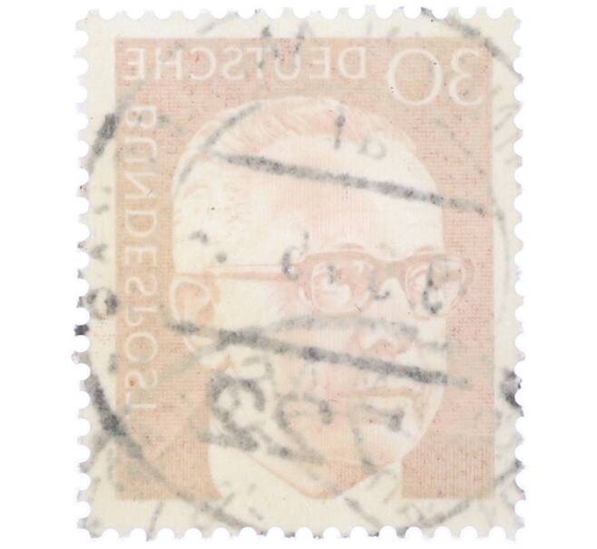 Почтовая марка 30 пфеннигов 1971 года Западная Германия (ФРГ) «Президент Густав Хайнеман» (Артикул: T11-38311) — Фото №2