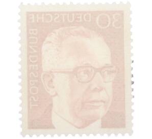 Почтовая марка 30 пфеннигов 1971 года Западная Германия (ФРГ) «Президент Густав Хайнеман» — Фото №2