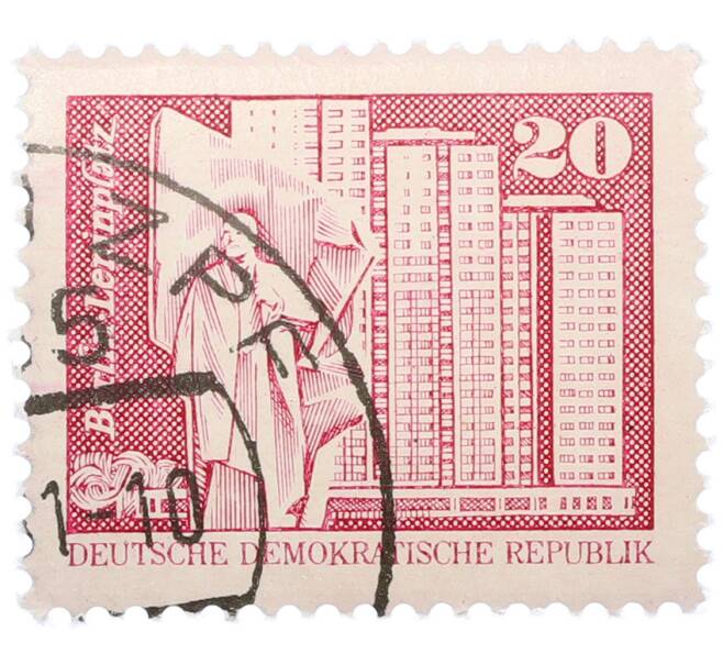 Почтовая марка 20 пфеннигов 1973 года Восточная Германия (ГДР) «Площадь Ленина в Берлине» (Артикул: T11-38346) — Фото №1