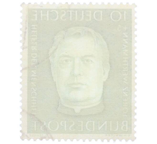Почтовая марка 10+5 пфеннигов 1954 года Западная Германия (ФРГ) «Помощники человечества — Лоренц Вертманн» (Артикул: T11-38591) — Фото №2