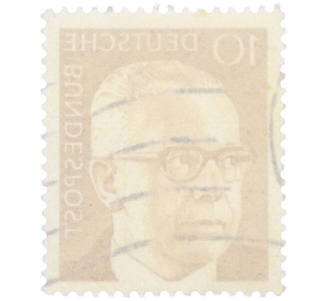 Почтовая марка 10 пфеннигов 1971 года Западная Германия (ФРГ) «Президент Густав Хайнеман» (Артикул: T11-38622) — Фото №2