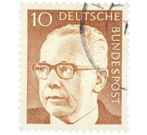 Почтовая марка 10 пфеннигов 1971 года Западная Германия (ФРГ) «Президент Густав Хайнеман» — Фото №1