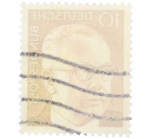 Почтовая марка 10 пфеннигов 1971 года Западная Германия (ФРГ) «Президент Густав Хайнеман» — Фото №2