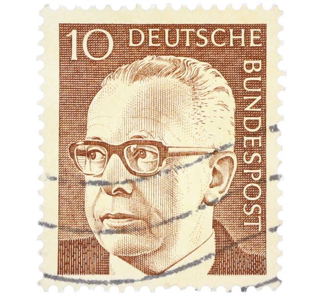 Почтовая марка 10 пфеннигов 1971 года Западная Германия (ФРГ) «Президент Густав Хайнеман» (Артикул: T11-39068) — Фото №1