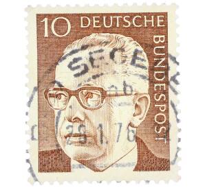 Почтовая марка 10 пфеннигов 1971 года Западная Германия (ФРГ) «Президент Густав Хайнеман» — Фото №1