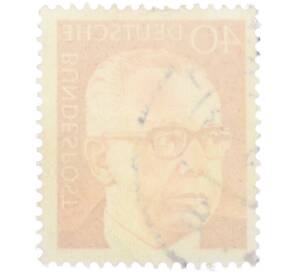 Почтовая марка 40 пфеннигов 1971 года Западная Германия (ФРГ) «Президент Густав Хайнеман» — Фото №2