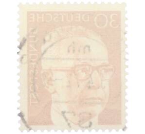 Почтовая марка 30 пфеннигов 1971 года Западная Германия (ФРГ) «Президент Густав Хайнеман» — Фото №2