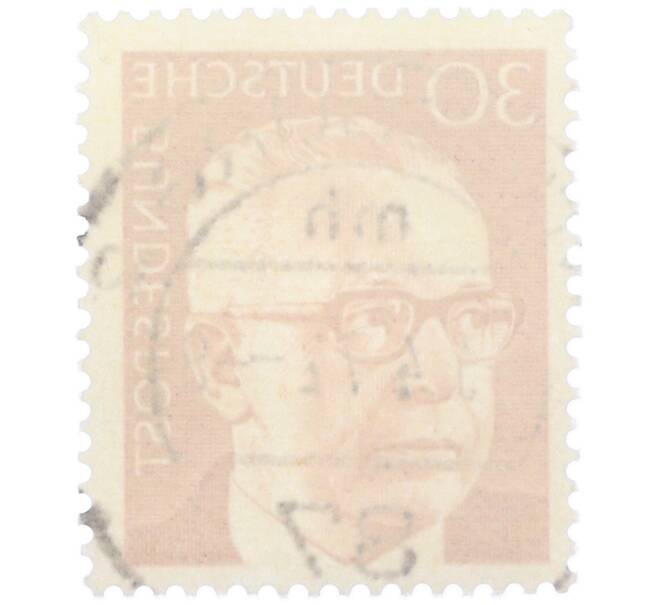 Почтовая марка 30 пфеннигов 1971 года Западная Германия (ФРГ) «Президент Густав Хайнеман» (Артикул: T11-39348) — Фото №2