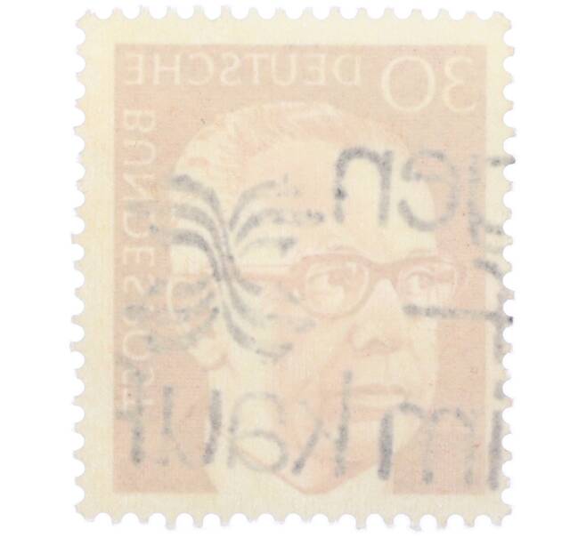 Почтовая марка 30 пфеннигов 1971 года Западная Германия (ФРГ) «Президент Густав Хайнеман» (Артикул: T11-39349) — Фото №2