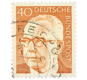 Почтовая марка 40 пфеннигов 1971 года Западная Германия (ФРГ) «Президент Густав Хайнеман» — Фото №1