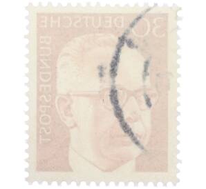 Почтовая марка 30 пфеннигов 1971 года Западная Германия (ФРГ) «Президент Густав Хайнеман» — Фото №2