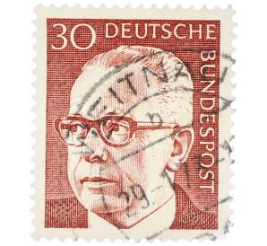 Почтовая марка 30 пфеннигов 1971 года Западная Германия (ФРГ) «Президент Густав Хайнеман» — Фото №1