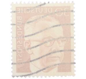 Почтовая марка 30 пфеннигов 1971 года Западная Германия (ФРГ) «Президент Густав Хайнеман» — Фото №2