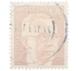 Почтовая марка 30 пфеннигов 1971 года Западная Германия (ФРГ) «Президент Густав Хайнеман» — Фото №2