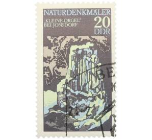 Почтовая марка 20 пфеннигов 1977 года Восточная Германия (ГДР) «Памятники природы — Кляйне Оргeль» — Фото №1