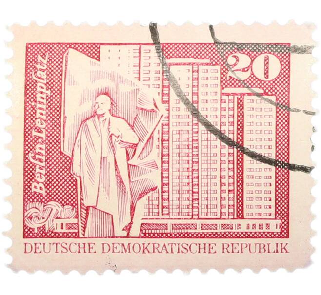 Почтовая марка 20 пфеннигов 1973 года Восточная Германия (ГДР) «Архитектура ГДР III — Площадь Ленина в Берлине» (Артикул: T11-40976) — Фото №1