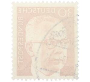 Почтовая марка 30 пфеннигов 1970 года Западная Германия (ФРГ) «Президент Густав Хайнеман» — Фото №2