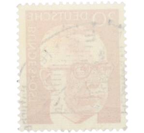 Почтовая марка 30 пфеннигов 1970 года Западная Германия (ФРГ) «Президент Густав Хайнеман» — Фото №2