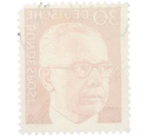 Почтовая марка 30 пфеннигов 1970 года Западная Германия (ФРГ) «Президент Густав Хайнеман» — Фото №2