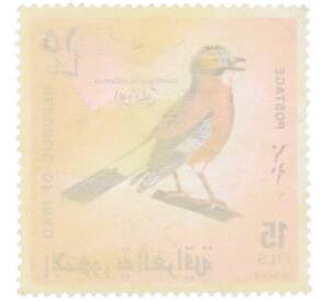 Почтовая марка 15 филс 1968 года Ирак «Птицы Ирака - Евразийская сойка» — Фото №2