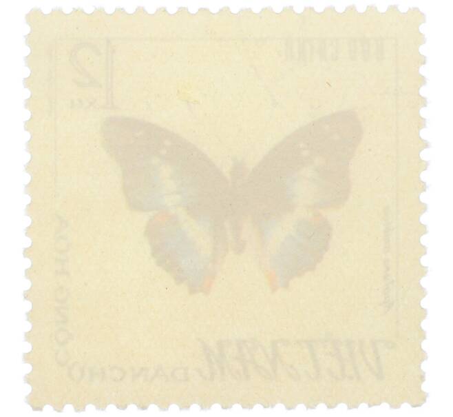 Почтовая марка 12 су 1965 года Северный Вьетнам (ДРВ) «Бабочки — Apatura ambica» (Артикул: K12-82046) — Фото №2