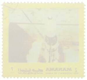Почтовая марка 2 риала 1972 года Манама «Ракетный старт» — Фото №2