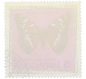 Почтовая марка 5 мунгу 1974 года Монголия «Бабочки — Ленточник тополевый» — Фото №2