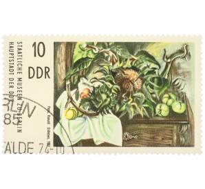 Почтовая марка 10 пфеннигов 1974 года Восточная Германия (ГДР) «Государственные музеи Берлина — Натюрморт с подсолнухами и айвой» — Фото №1