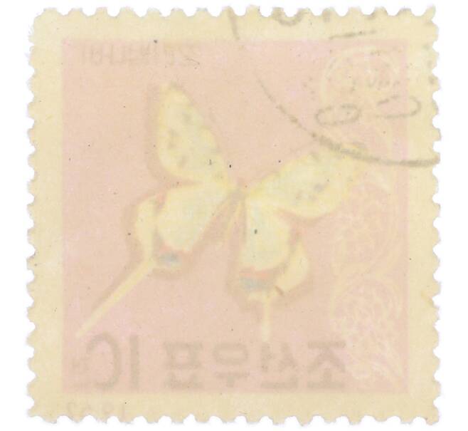 Почтовая марка 10 чон 1962 года Северная Корея «Бабочки — Sericinus montela» (Артикул: K12-87852) — Фото №2