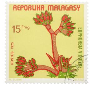 Почтовая марка 15 франков 1975 года Мадагаскар «Растения — Молочай Вигье» — Фото №1