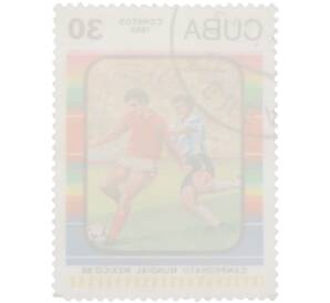 Почтовая марка 30 сентаво 1986 года Куба «Campeonato Mundial Mexico 86 — Футболисты на поле ведение мяча» — Фото №2