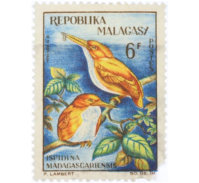 Почтовая марка 6 франков 1960 года Мадагаскар «Фауна — Мадагаскарский лесной зимородок» (Артикул: K12-92770) — Фото №1